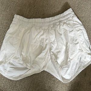 Lululemon white track that short low rise.